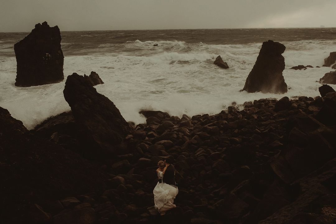 Elopement during a storm in Iceland