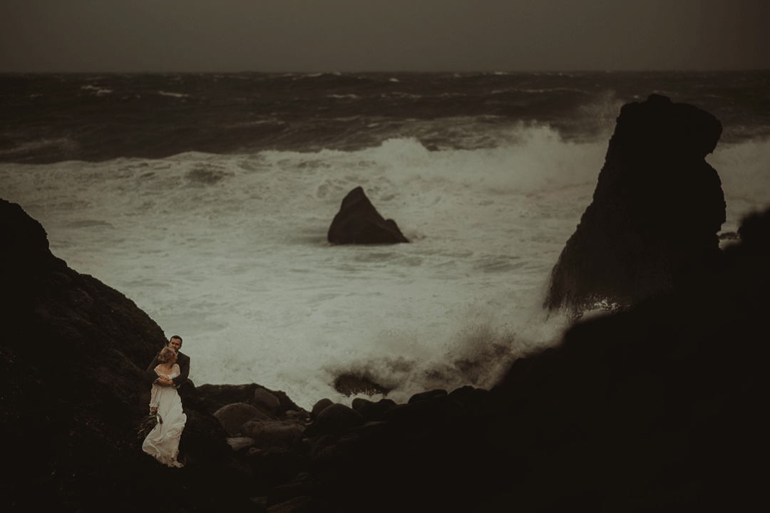Elopement during a storm in Iceland